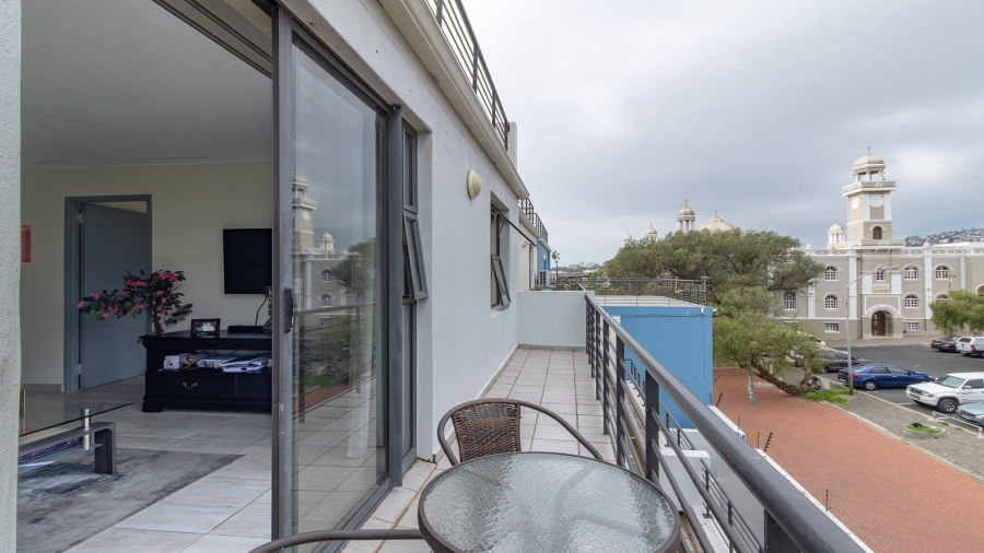 2 Bedroom Property for Sale in Zonnebloem Western Cape